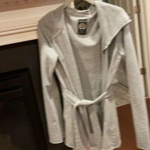 100 cotton hoody great look